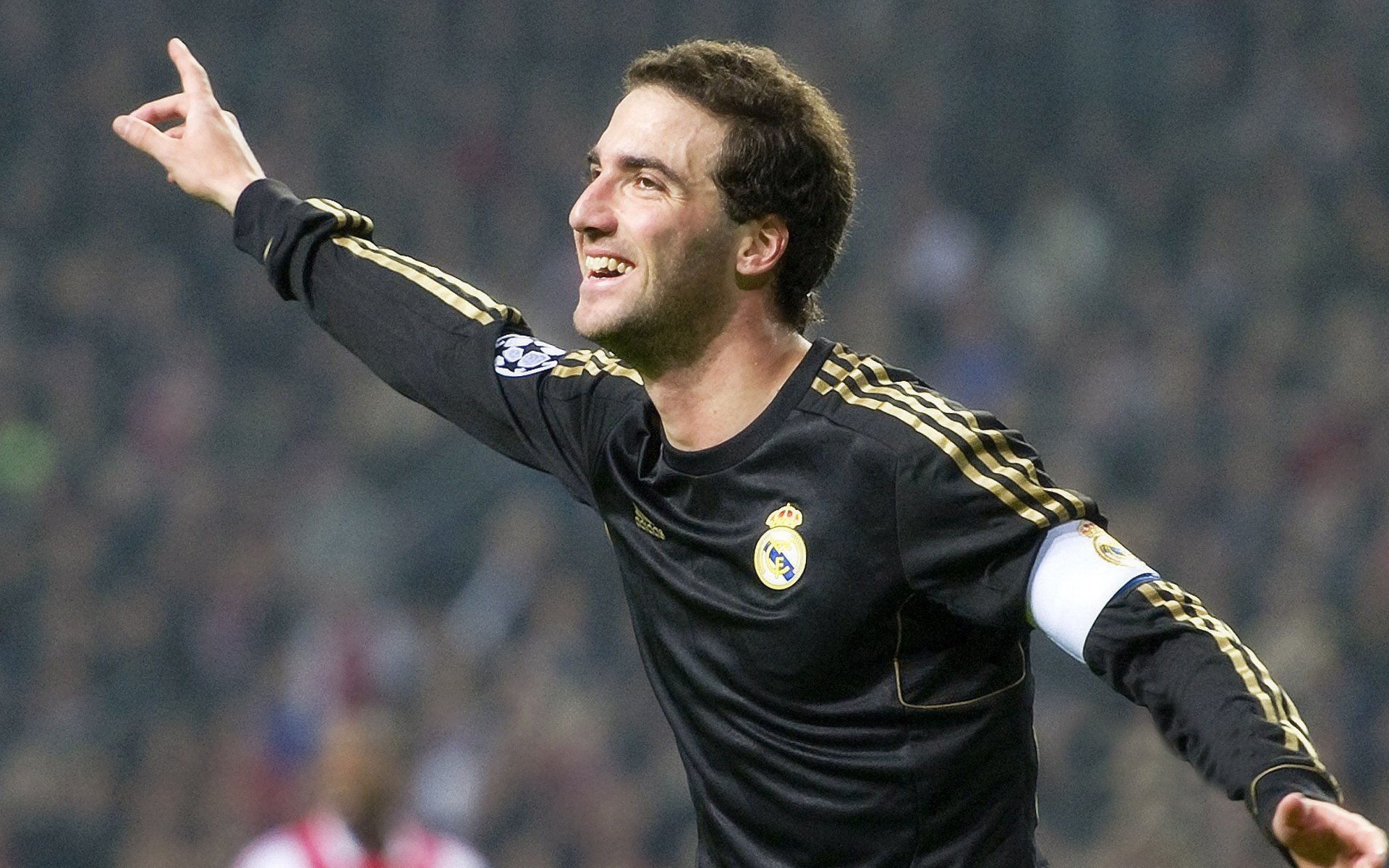 “绿色环保+智能场馆:未来运动场景向可持续发展迈进”,智能化场馆建设