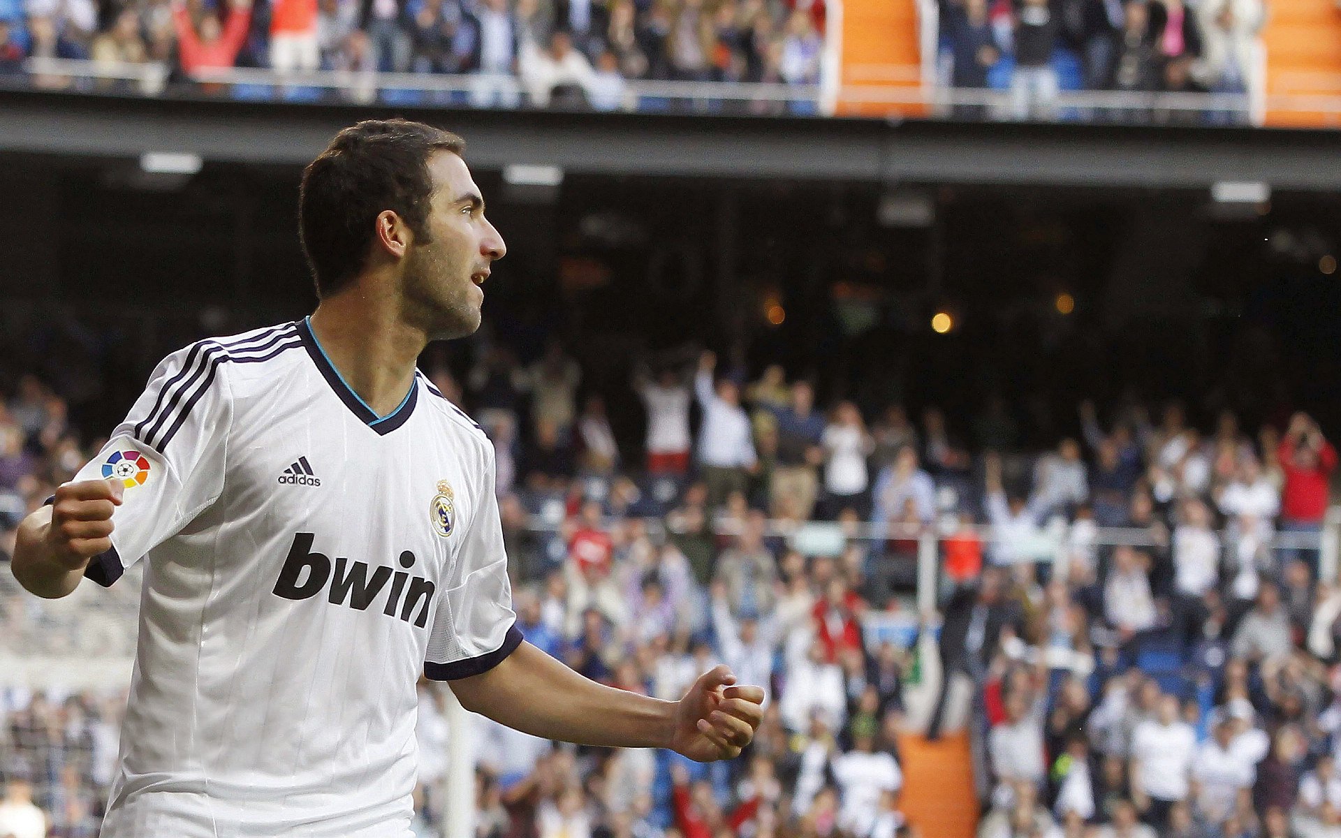 九游体育入口-《明星主播聊电竞：他们的最爱游戏TOP3》，游戏主播和明星一起玩游戏